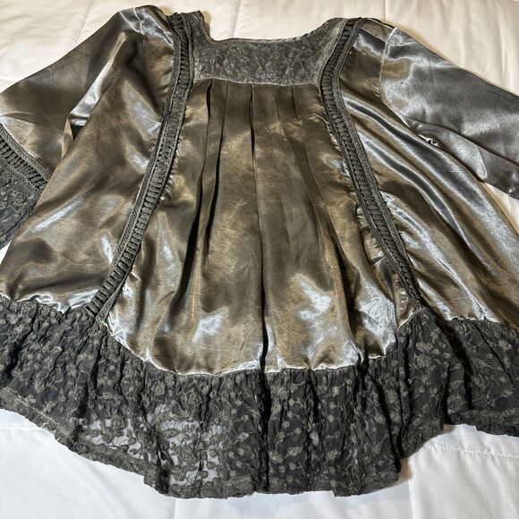 Women’s A RARE BIRD Satin Gray Lace Trimmed Boho Tunic Top Small Medium Lace - Picture 10 of 11
